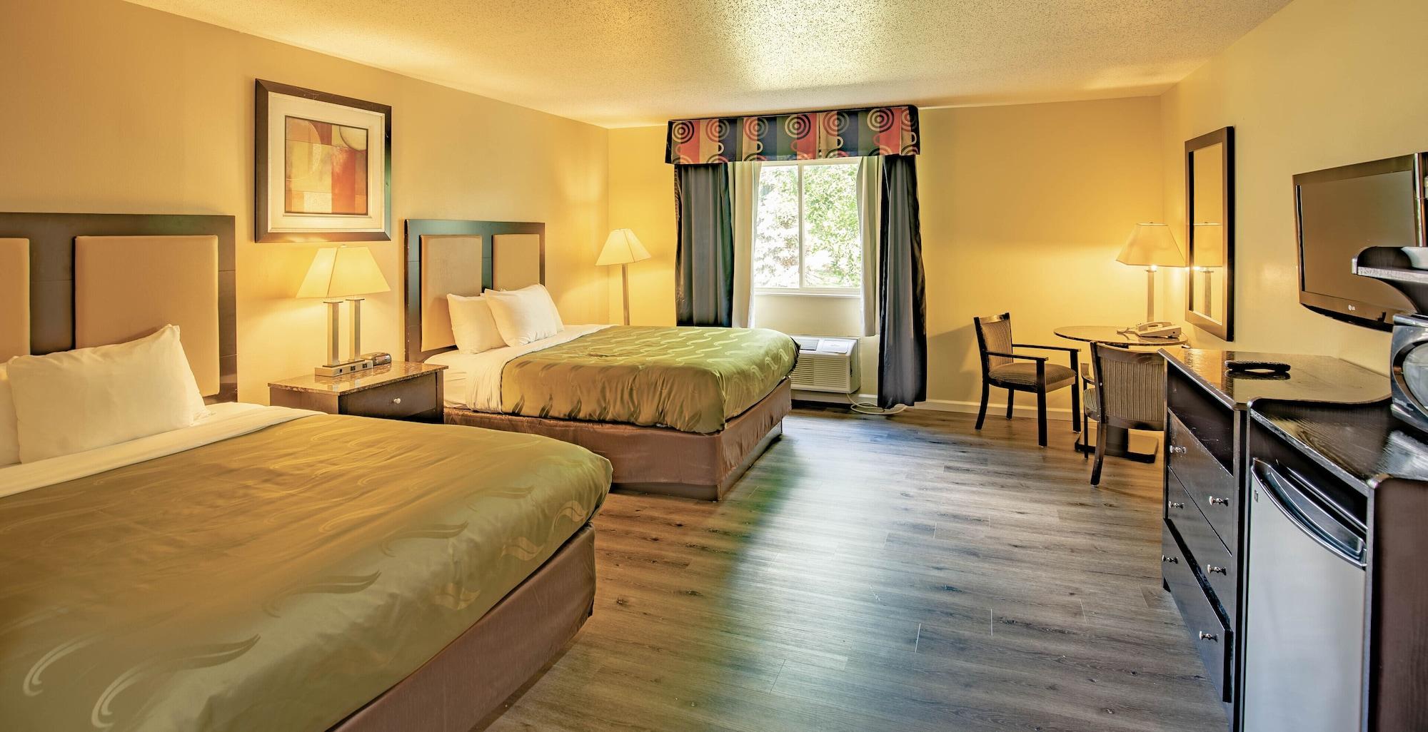 Quality Inn & Suites Woodstock Near Lake Geneva Exteriér fotografie