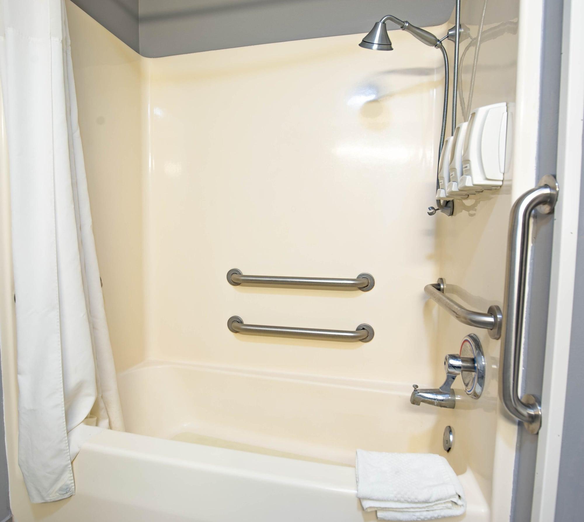 Quality Inn & Suites Woodstock Near Lake Geneva Exteriér fotografie