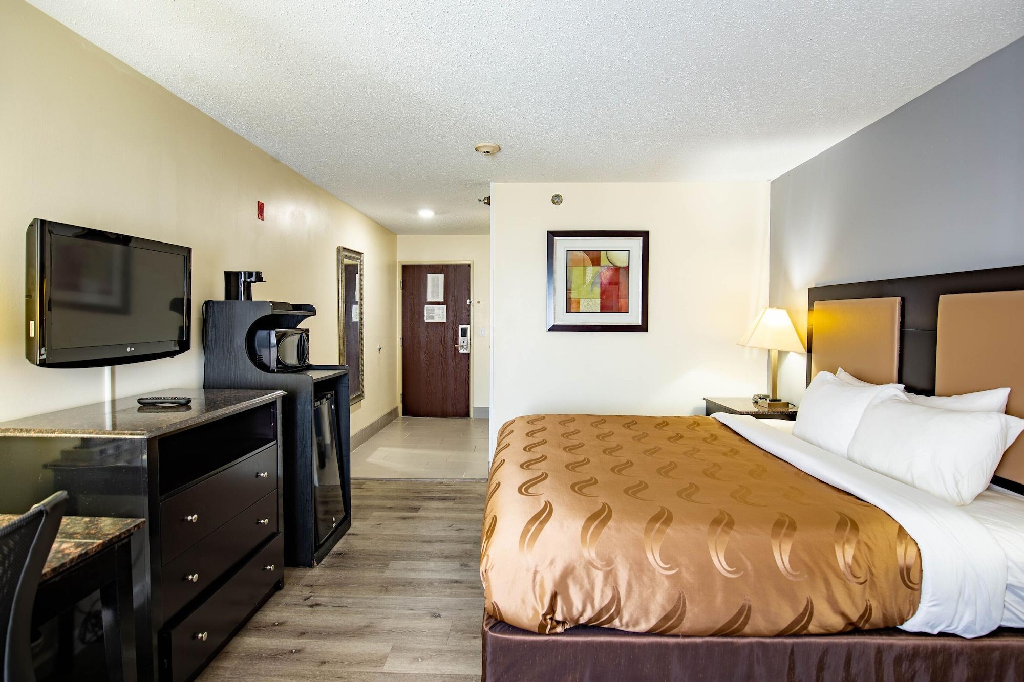Quality Inn & Suites Woodstock Near Lake Geneva Exteriér fotografie