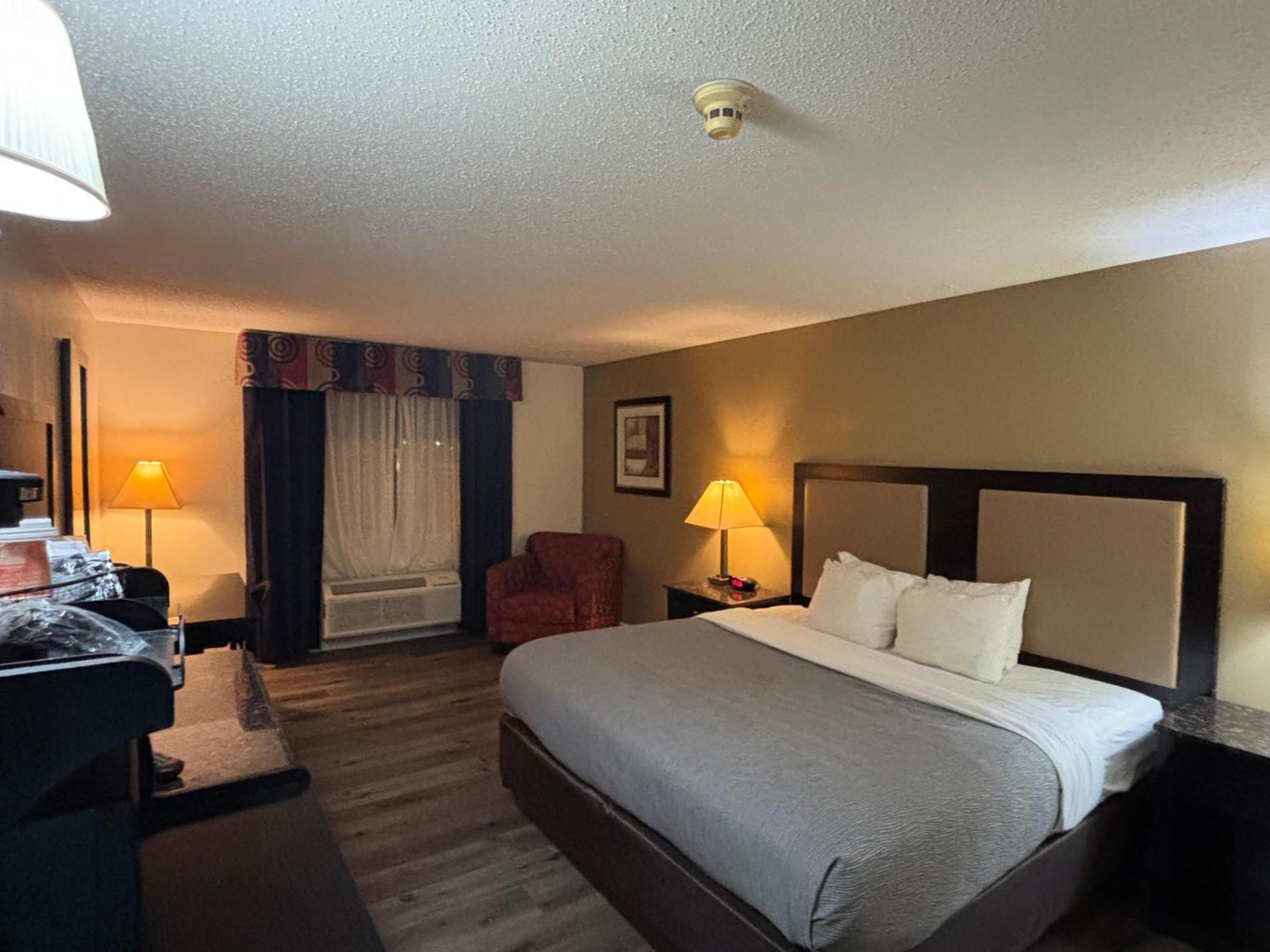 Quality Inn & Suites Woodstock Near Lake Geneva Exteriér fotografie