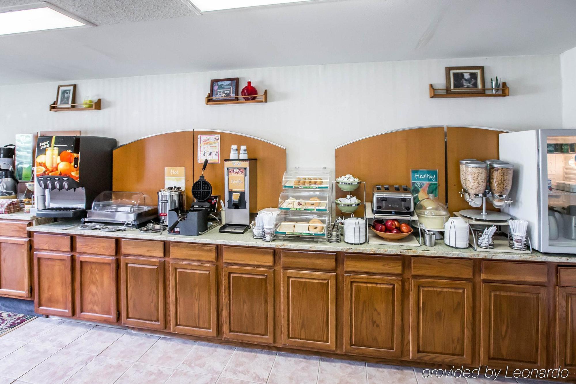 Quality Inn & Suites Woodstock Near Lake Geneva Exteriér fotografie