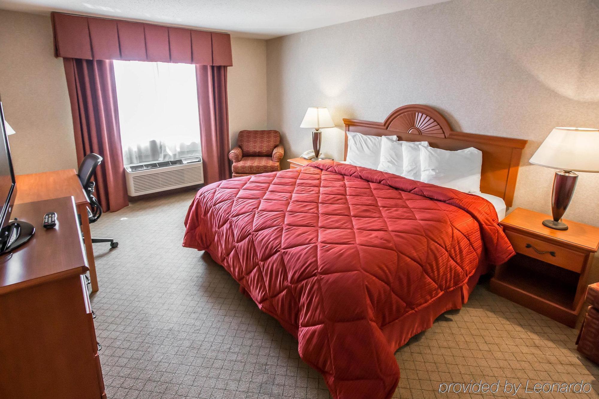 Quality Inn & Suites Woodstock Near Lake Geneva Exteriér fotografie