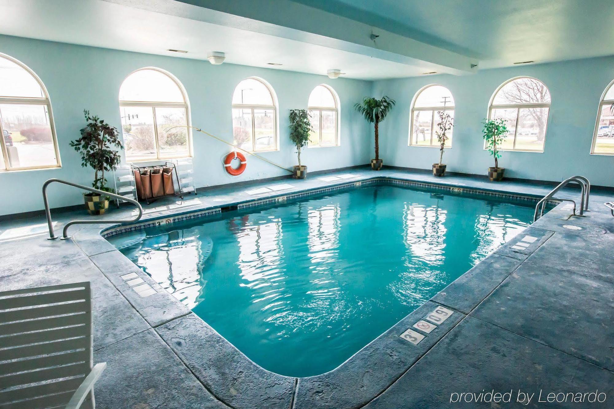 Quality Inn & Suites Woodstock Near Lake Geneva Exteriér fotografie
